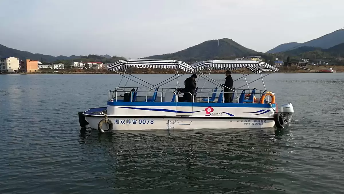 HY750  双体观光艇